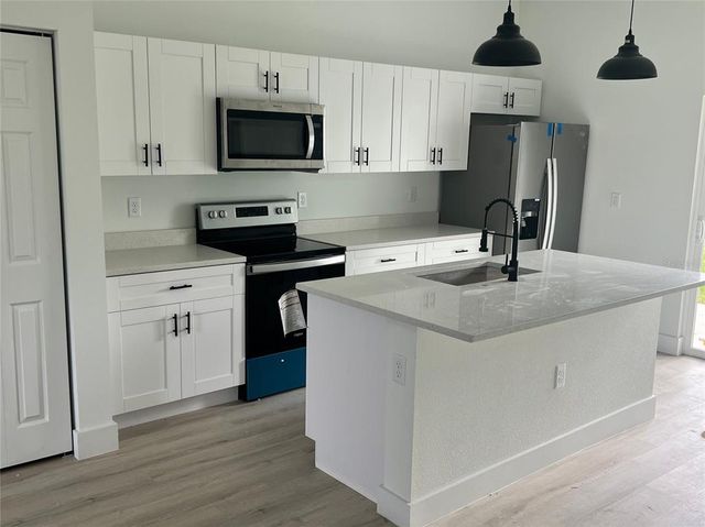 15621 SW 46TH CIRCLE, Ocala, FL 34473