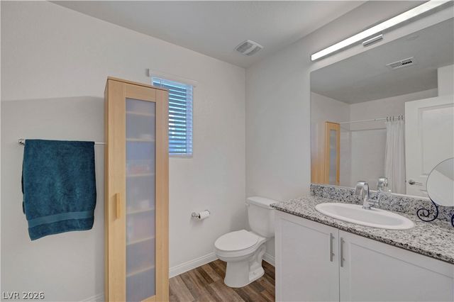 2650 Wimbledon White Court, North Las Vegas, NV 89086