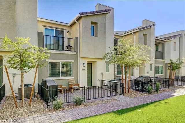 2650 Wimbledon White Court, North Las Vegas, NV 89086