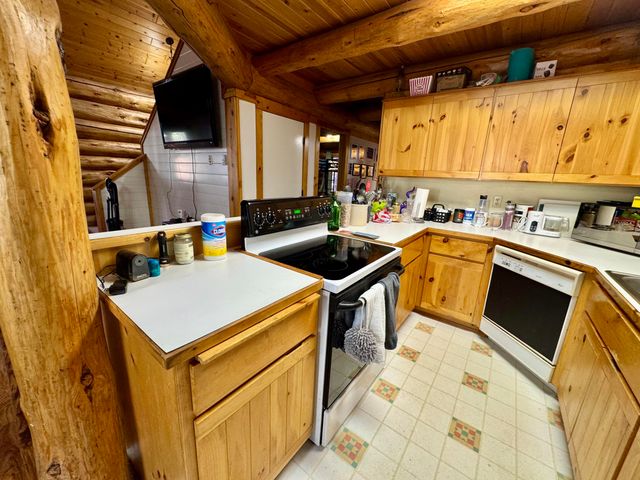 15576 Federal Road, La Pine, OR 97739