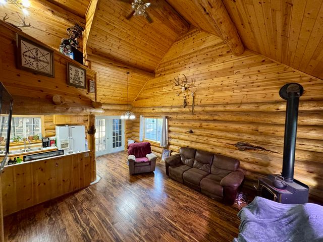 15576 Federal Road, La Pine, OR 97739