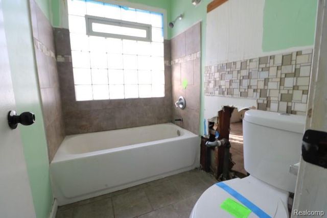 1909 Welch Boulevard, Flint, MI 48504