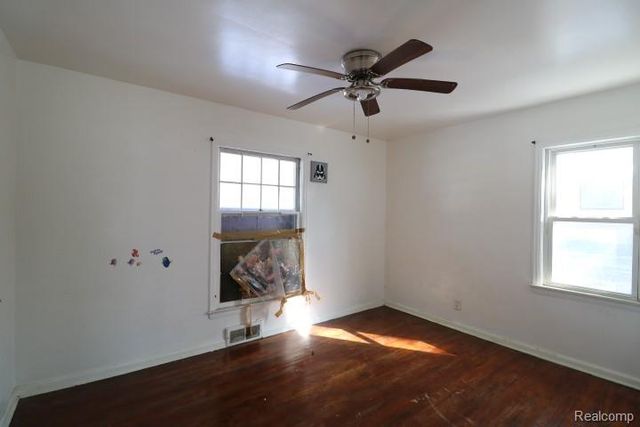 1909 Welch Boulevard, Flint, MI 48504