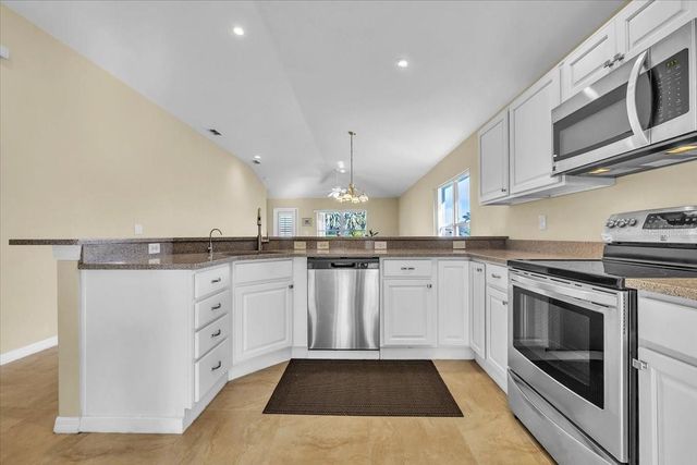 8571 GASSNER WAY, Lehigh Acres, FL 33972