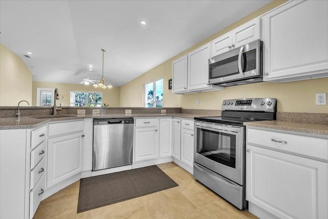 8571 GASSNER WAY, Lehigh Acres, FL 33972