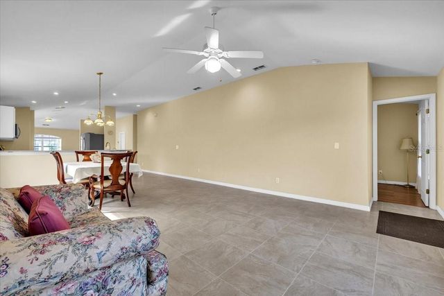 8571 GASSNER WAY, Lehigh Acres, FL 33972