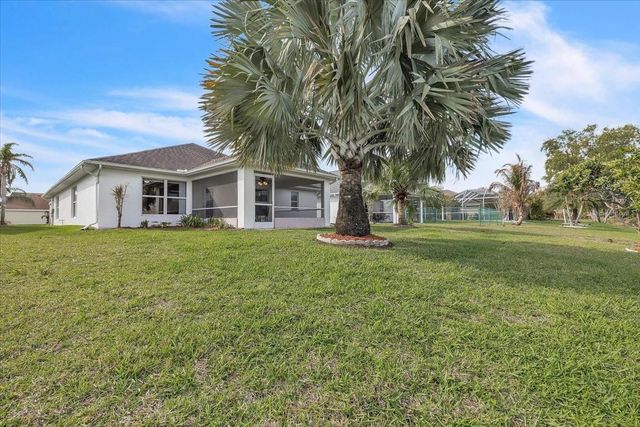 8571 GASSNER WAY, Lehigh Acres, FL 33972