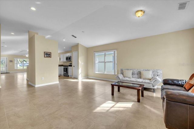 8571 GASSNER WAY, Lehigh Acres, FL 33972