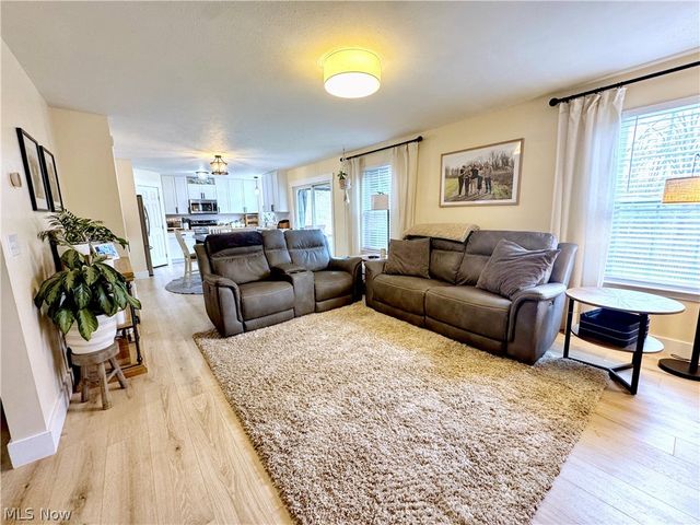 784 Millstream Run, Macedonia, OH 44056