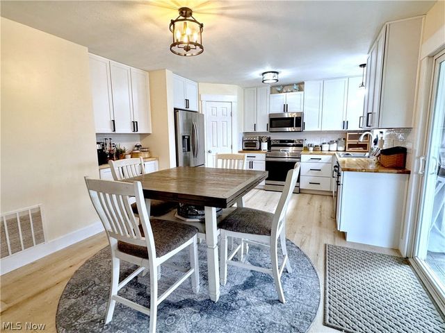 784 Millstream Run, Macedonia, OH 44056