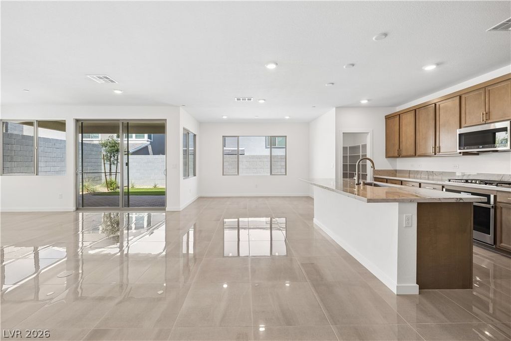 10456 Mountain Aster Avenue, Las Vegas, NV 89166 — photo 4