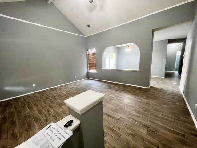 8035 Trail Side Drive, Houston, TX 77040