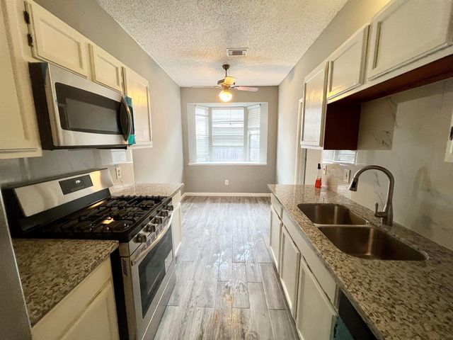 8035 Trail Side Drive, Houston, TX 77040