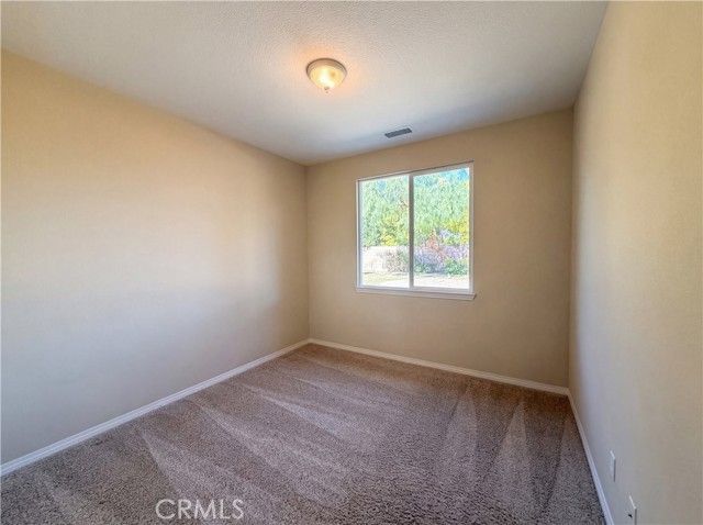 28327 Serenity Falls Way, Menifee, CA 92585