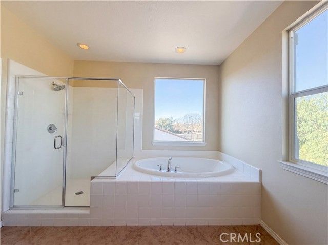 28327 Serenity Falls Way, Menifee, CA 92585