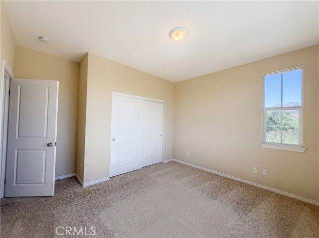 28327 Serenity Falls Way, Menifee, CA 92585
