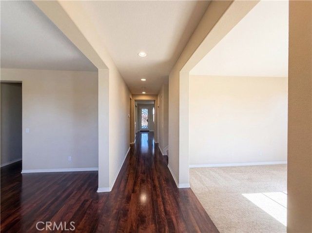 28327 Serenity Falls Way, Menifee, CA 92585