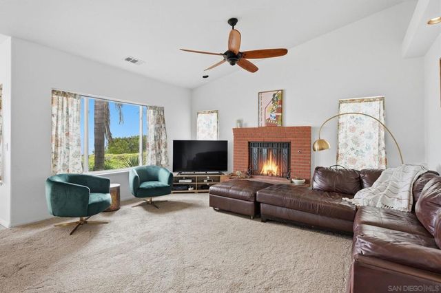 31732 Tracy Lyn Dr, Valley Center, CA 92082