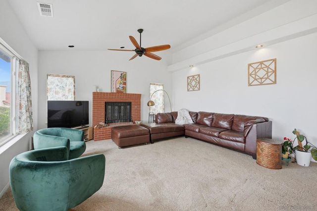 31732 Tracy Lyn Dr, Valley Center, CA 92082