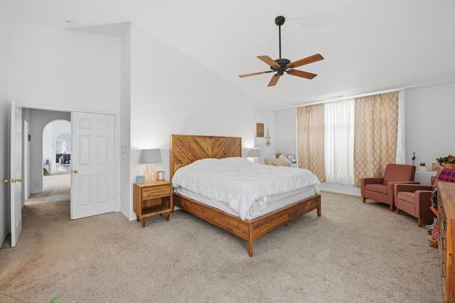 31732 Tracy Lyn Dr, Valley Center, CA 92082