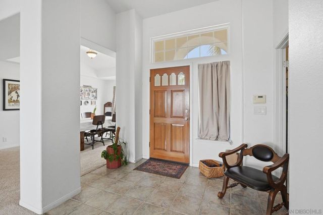 31732 Tracy Lyn Dr, Valley Center, CA 92082