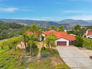 31732 Tracy Lyn Dr, Valley Center, CA 92082