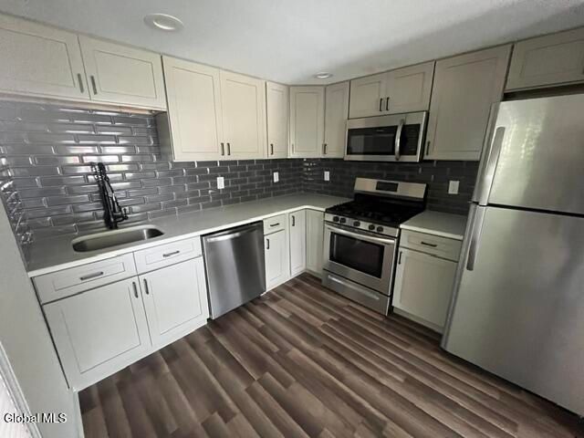 4 Katherine Road, Colonie, NY 12205