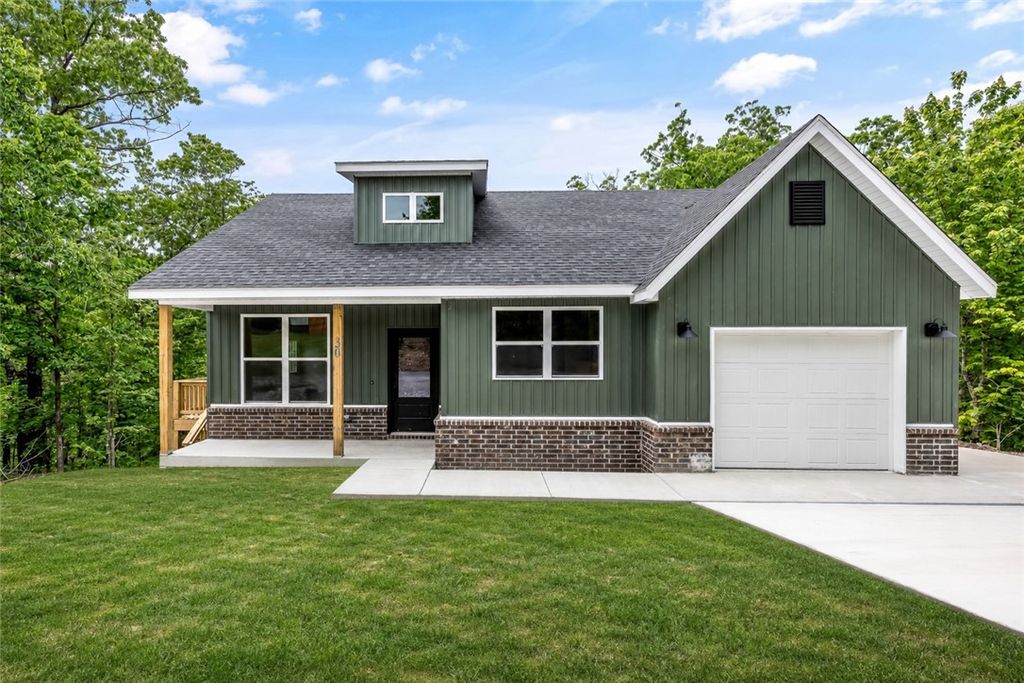30 Grantham Drive, Bella Vista, AR 72714