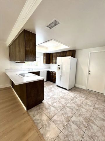1319 Paseo Encinas, San Dimas, CA 91773