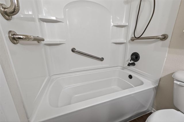 11608 Village Place Drive 334, Houston, TX 77077