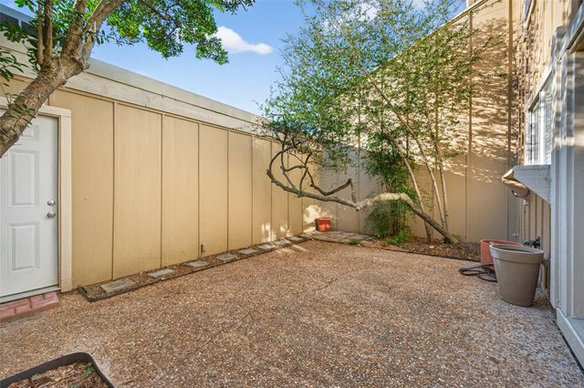 11608 Village Place Drive 334, Houston, TX 77077