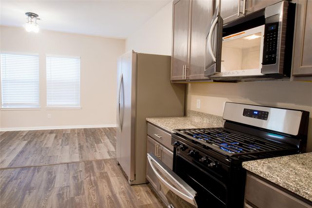 17624 Cedar Crest Drive, Conroe, TX 77306