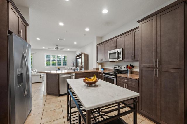 180 Sword Fern Place, Wellington, FL 33414