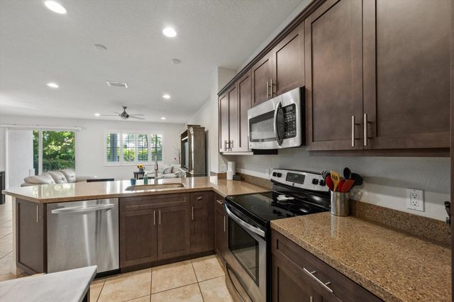 180 Sword Fern Place, Wellington, FL 33414