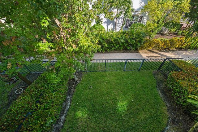 180 Sword Fern Place, Wellington, FL 33414