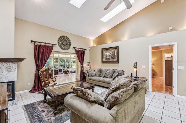 1714 SWEETWATER WEST CIRCLE, Apopka, FL 32712