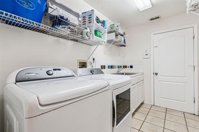 1714 SWEETWATER WEST CIRCLE, Apopka, FL 32712