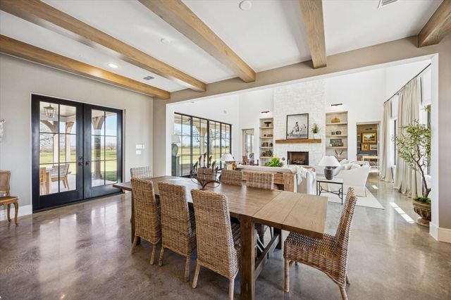 5655 Brazos Bow Way, Washington, TX 77880