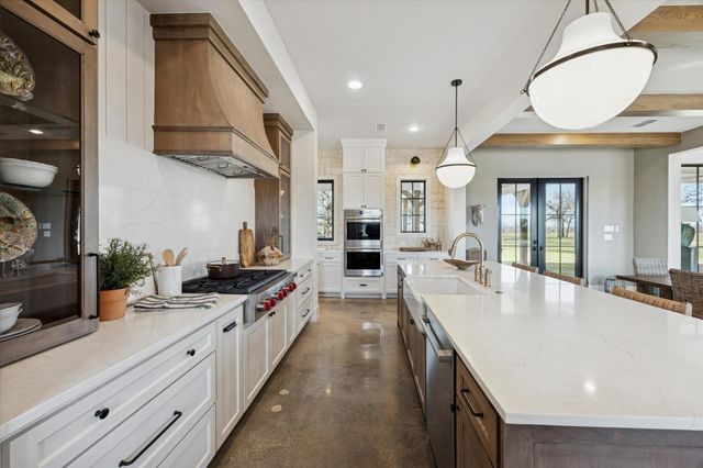 5655 Brazos Bow Way, Washington, TX 77880