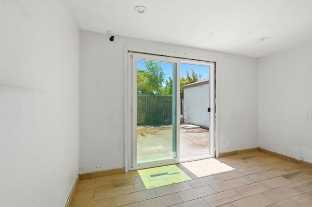 2570 61st Avenue, Oakland, CA 94605