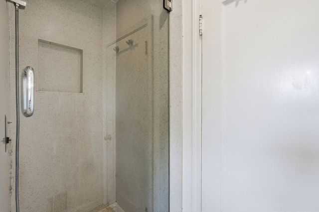 2570 61st Avenue, Oakland, CA 94605