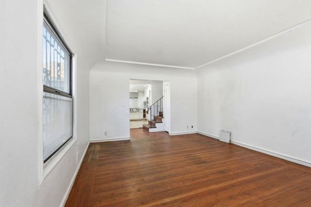 2570 61st Avenue, Oakland, CA 94605