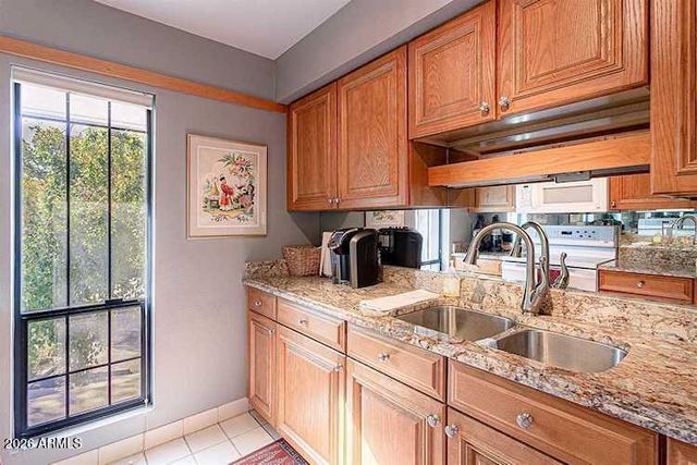 5225 N 24TH Street 201, Phoenix, AZ 85016