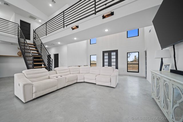 215 E Arpelar Street, Mcalester, OK 74501