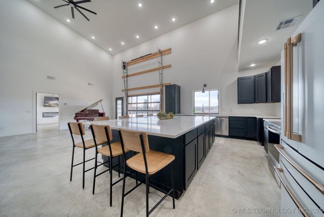 215 E Arpelar Street, Mcalester, OK 74501