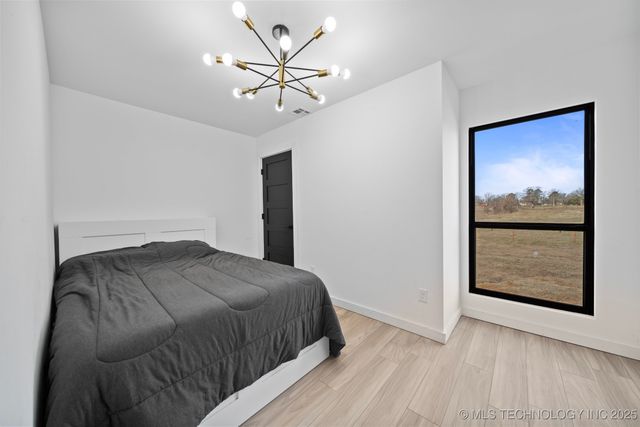 215 E Arpelar Street, Mcalester, OK 74501