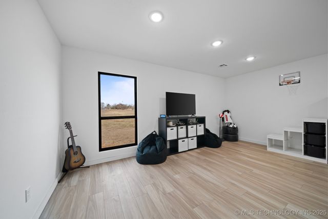 215 E Arpelar Street, Mcalester, OK 74501