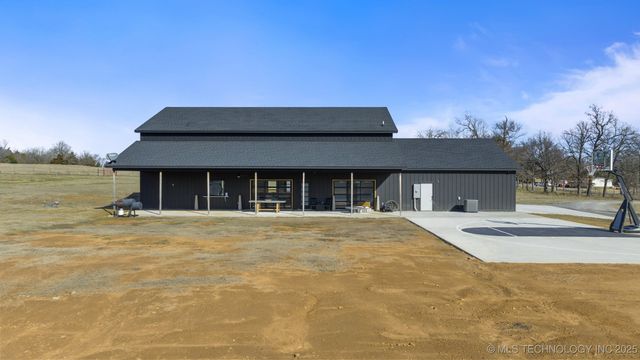 215 E Arpelar Street, Mcalester, OK 74501