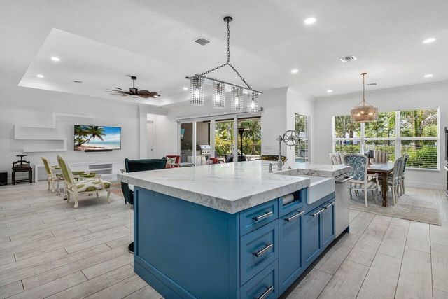 12818 SW Sea Goddess Lane, Port St. Lucie, FL 34987