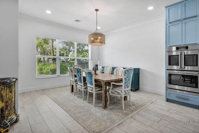 12818 SW Sea Goddess Lane, Port St. Lucie, FL 34987